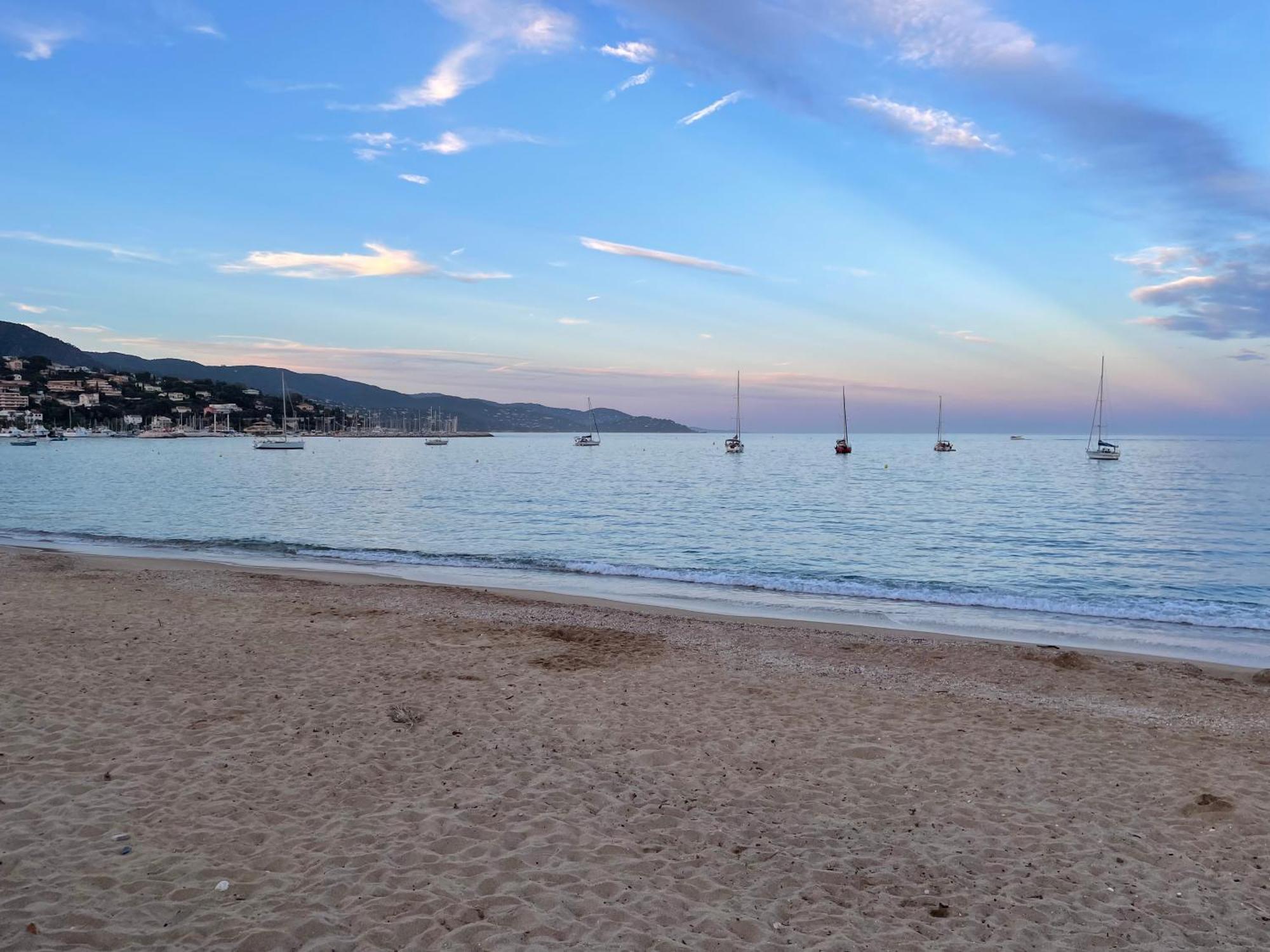 T3 A 300M Plage Avec Piscine Tennis Le Lavandou Exteriör bild